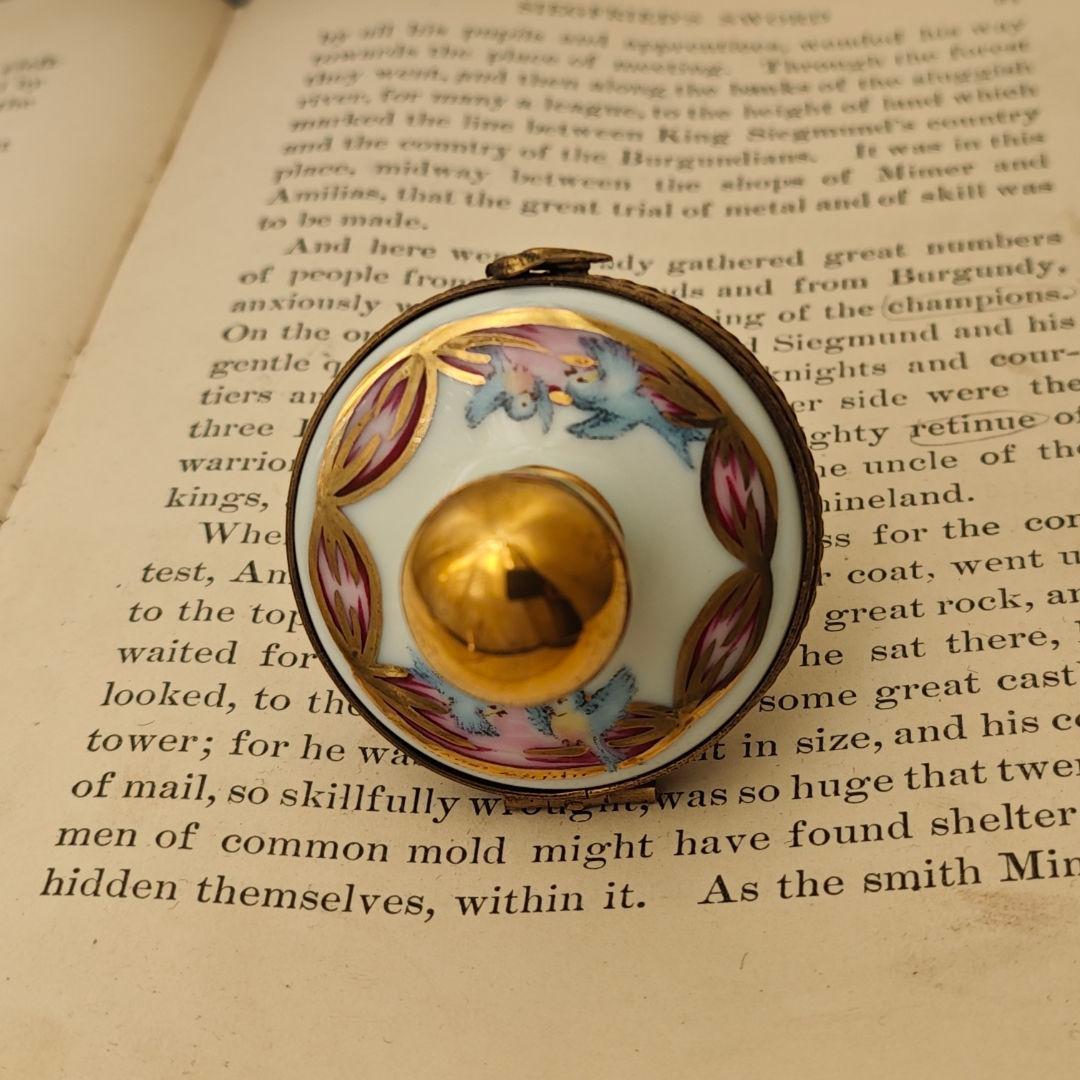 リモージュボックス　おしゃぶり　青い鳥　フランス製　小物入れ　乳歯入　磁器