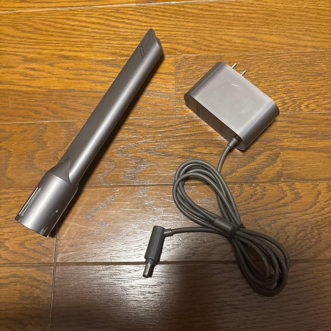 ダイソン 動作確認済Dyson V7 fluffy コードレス掃除機