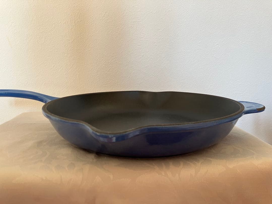 希少 Le Creuset 限定色 Skillet 26cm