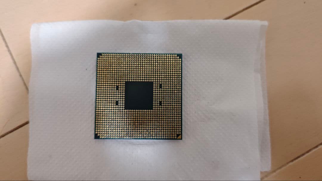 AMD Ryzen 5 5600X 動作未確認 CPU