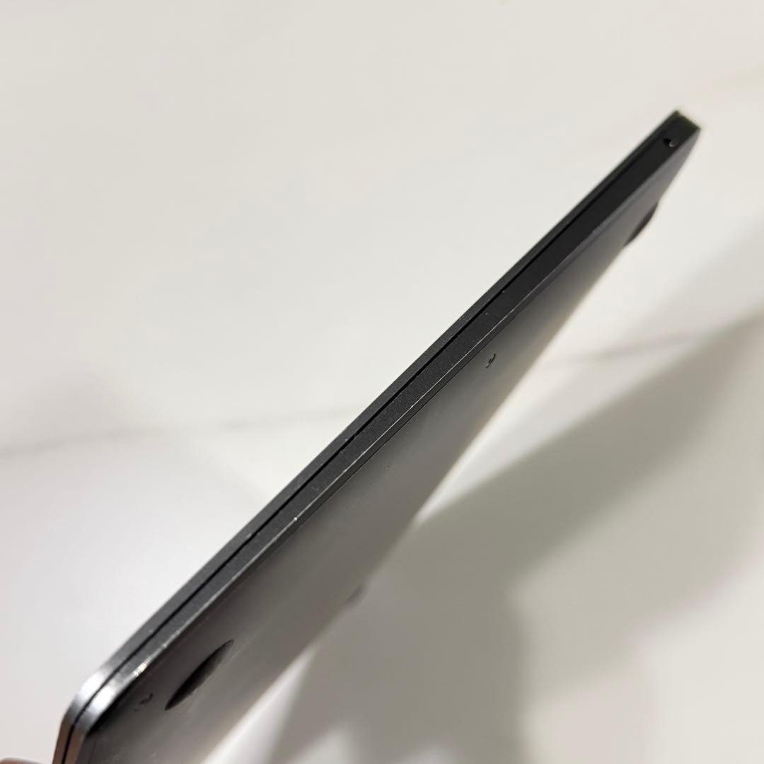 MacBook Air 13\" 2018 8GB/256GB スペースグレー