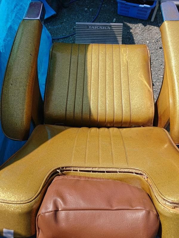 タカラベルモント 理容用椅子 100V 美容室　引取り限定です。