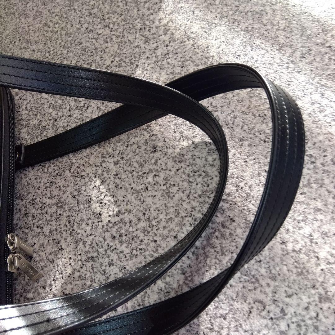 良品EAST BOYイースボーイ　黒ブラック✕ピンク刺繍スクールバッグ合成皮革