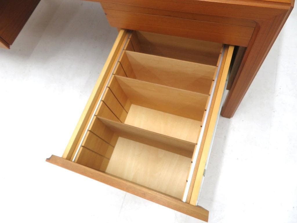 展示品　天童木工　ローズウッド　両袖デスク　両袖机　モダン　ミッドセンチュリー