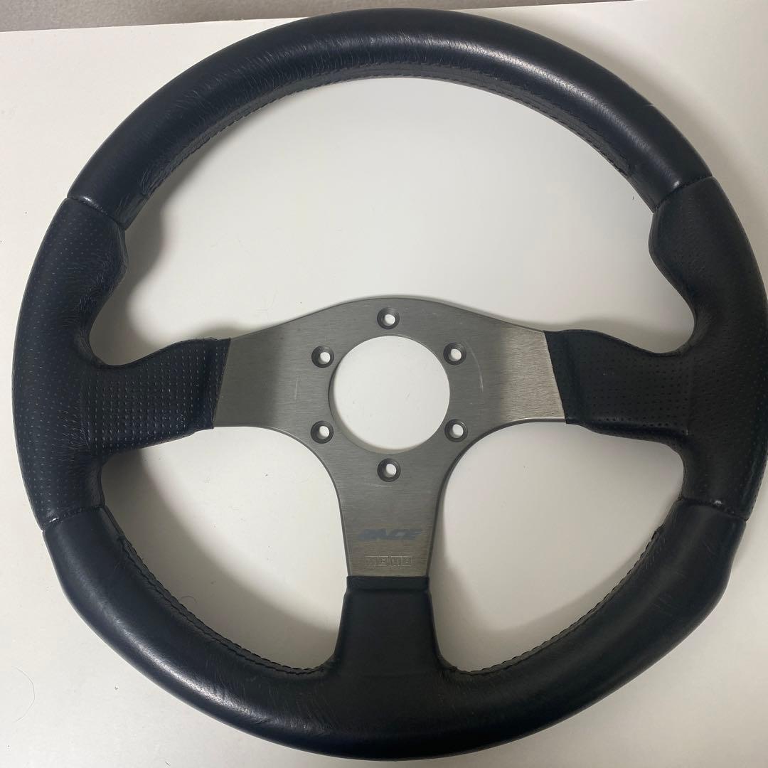 MOMO ステアリングホイール 32cm