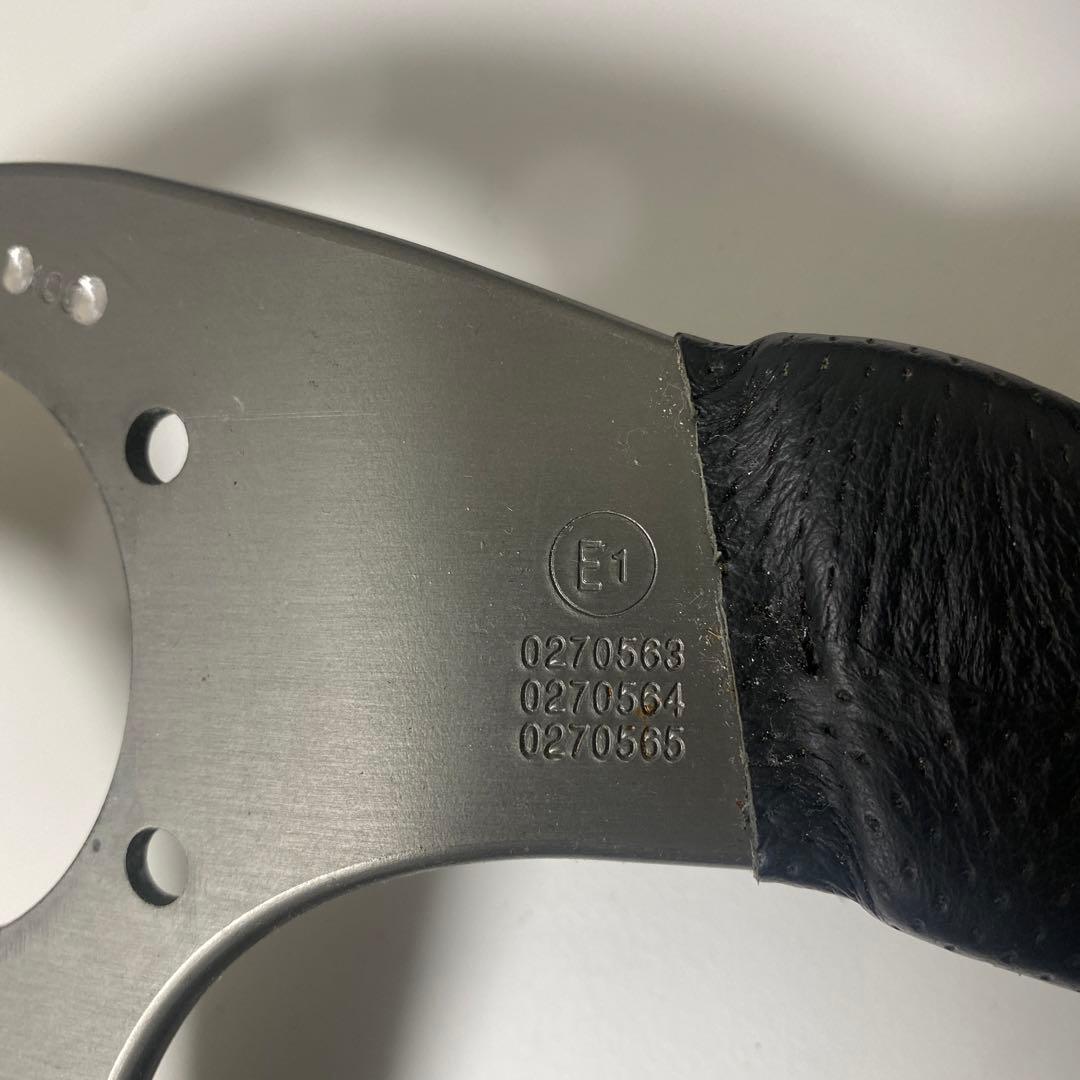 MOMO ステアリングホイール 32cm