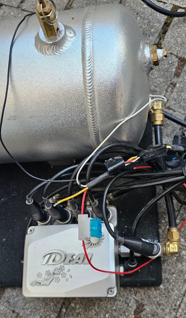 IDEAL サスペンションエアタンクセット