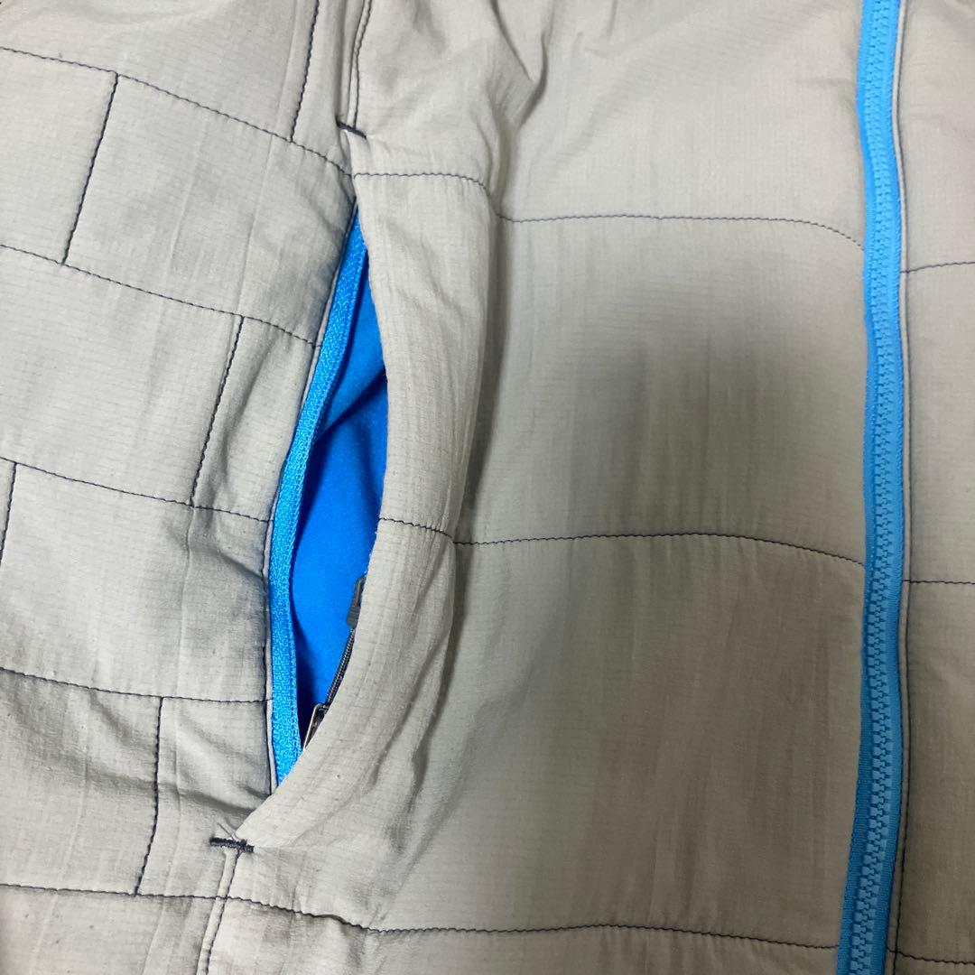 【人気】Patagonia ナノエアフーディ tech atom グレー
