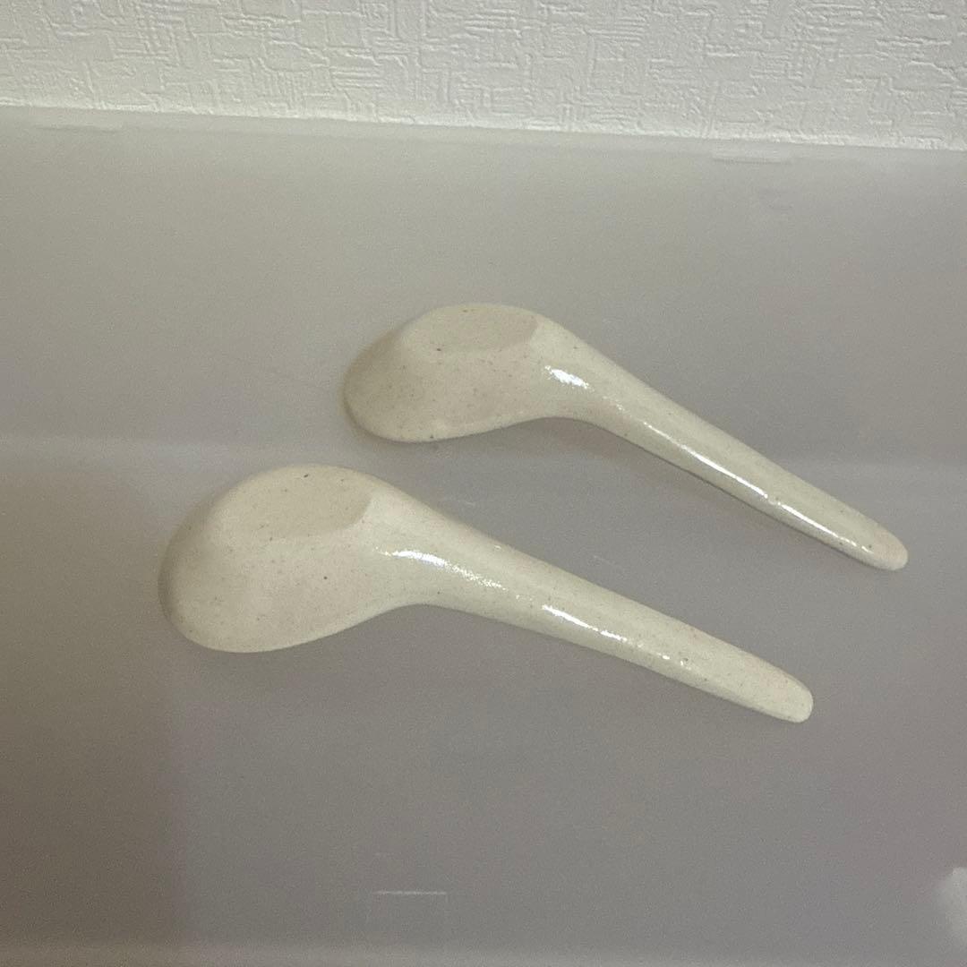 ヨシノヒトシ　陶器レンゲ 2個