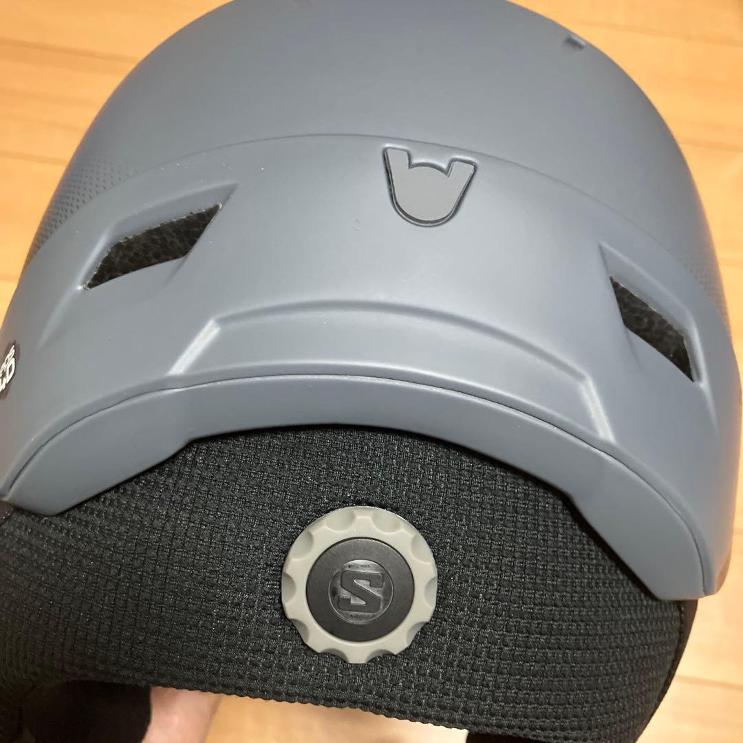 サロモン バイザー付きヘルメット Lサイズ