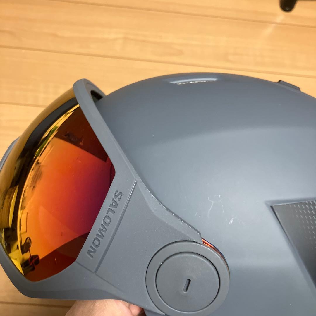 サロモン バイザー付きヘルメット Lサイズ