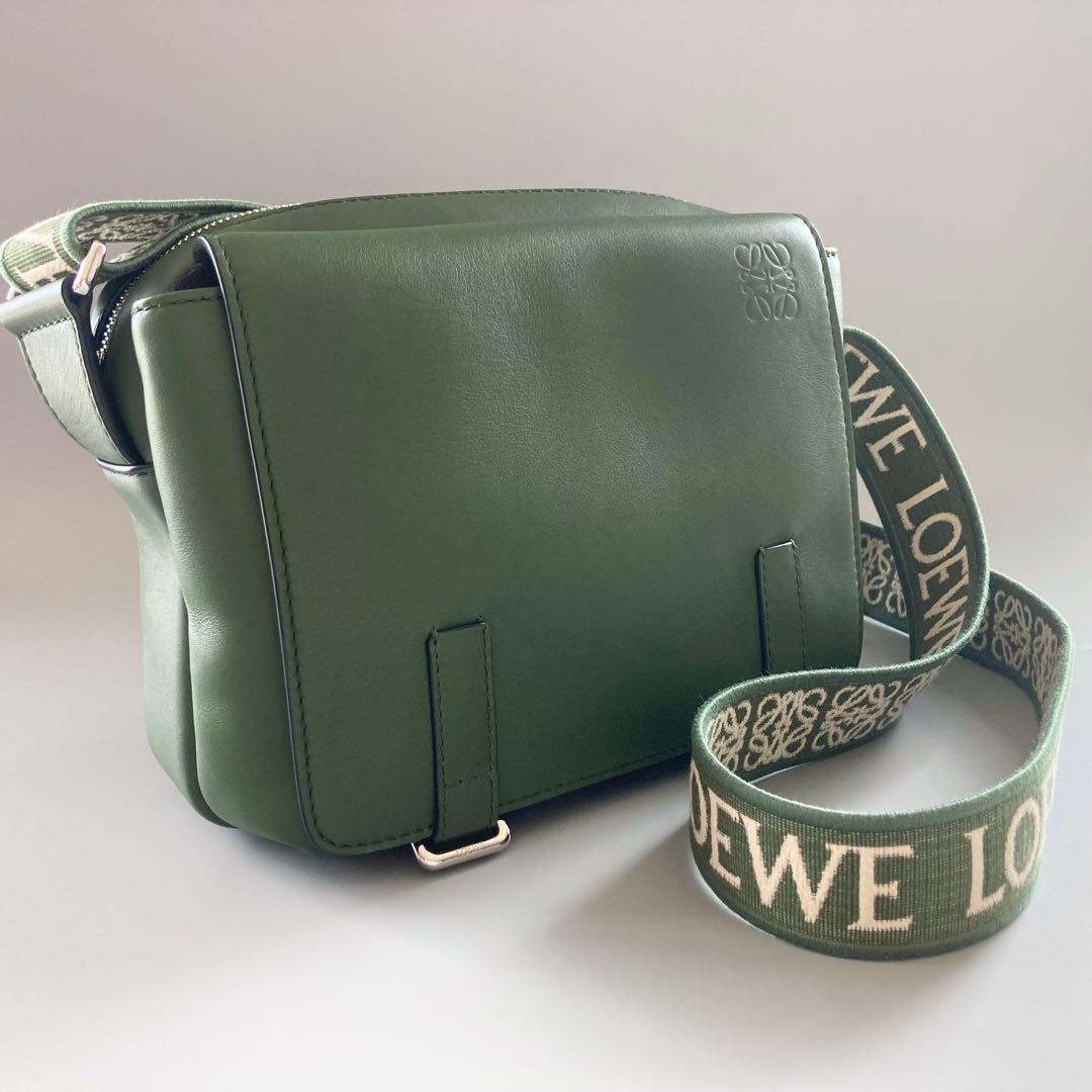 美品 LOEWE ロエベ ミリタリー メッセンジャーバッグ ショルダーバッグ