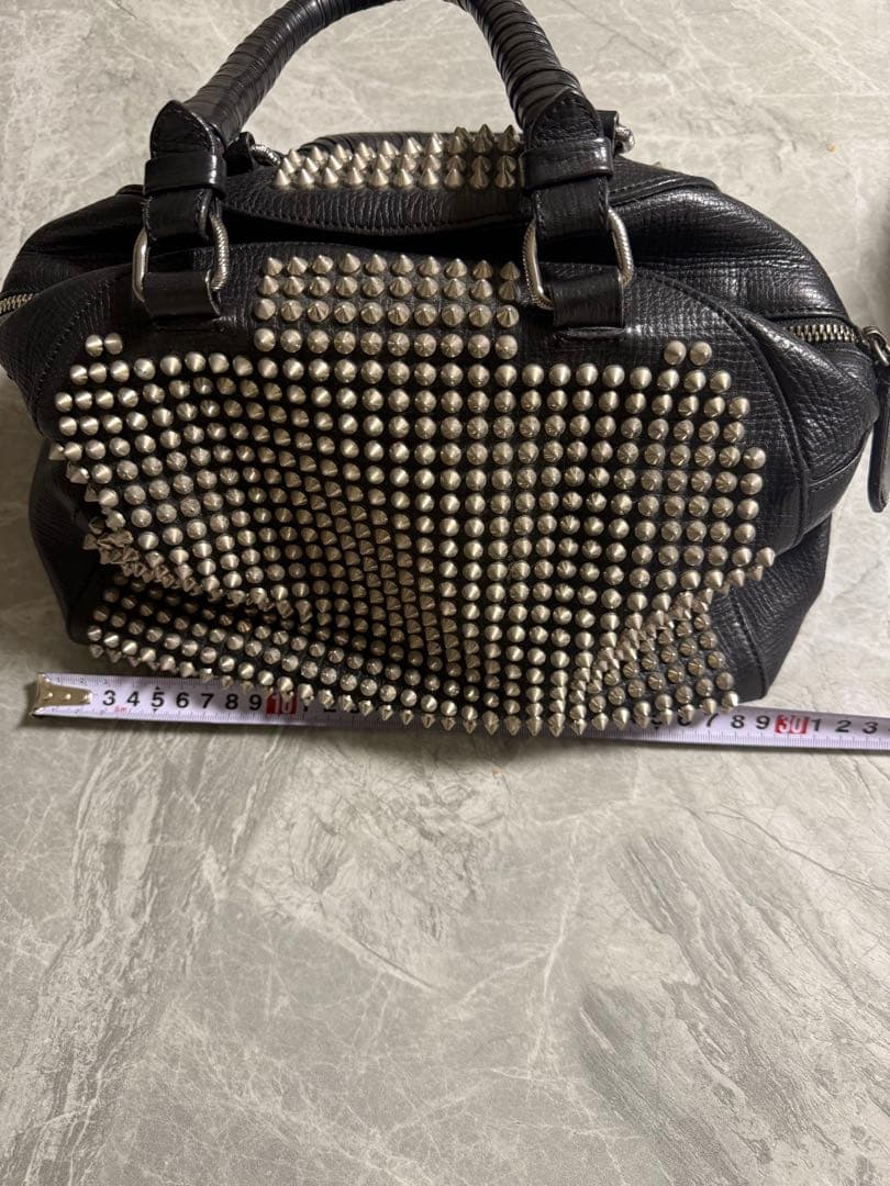 Christian Louboutin トートバッグ 黒　もう手に入らないです❗️