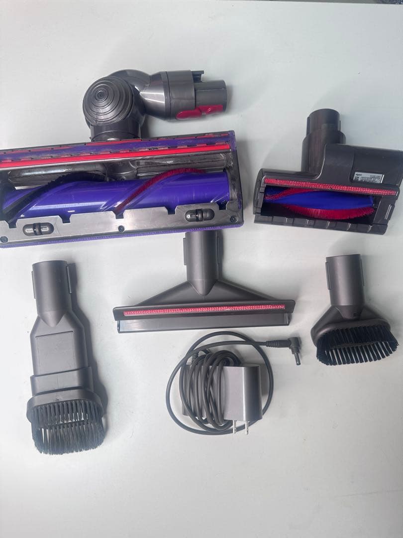 【Dyson/ダイソン】CycloneV10 Fluffy SV12 コードレス