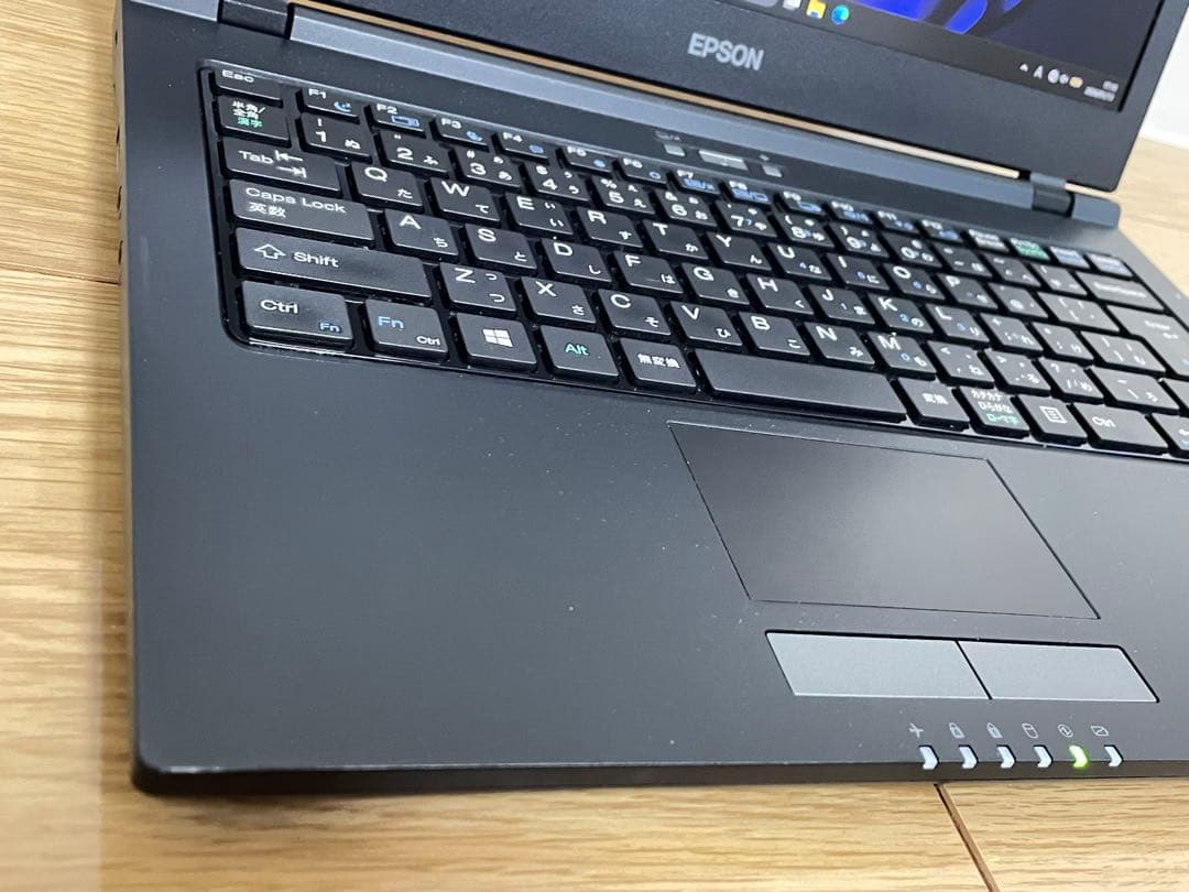 【美品】EPSON Endeavor FHD i7-6500U 16GB SSD