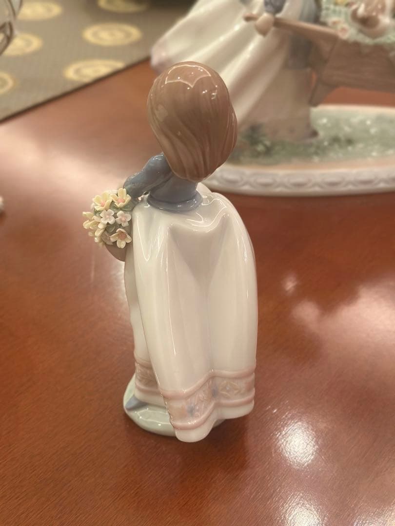 LLADROリヤドロ【五月の花 】フィギュリン