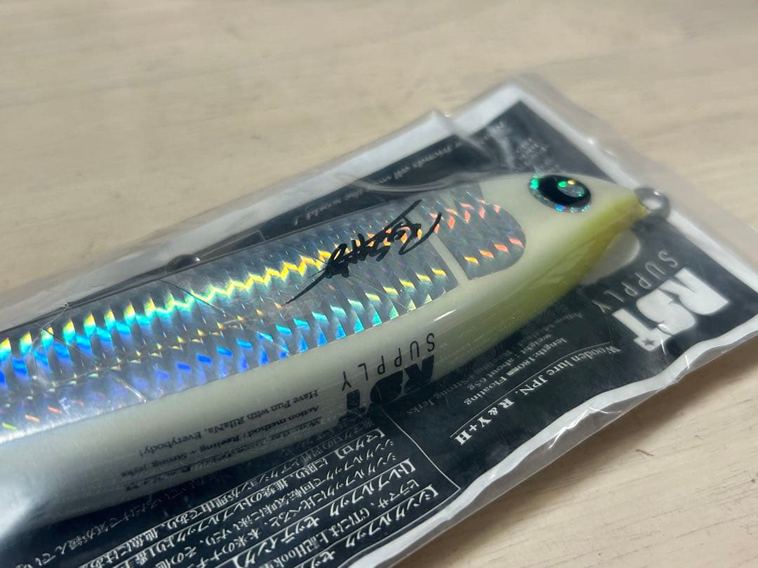 【新品未使用】RST SUPPLY リラーナ180