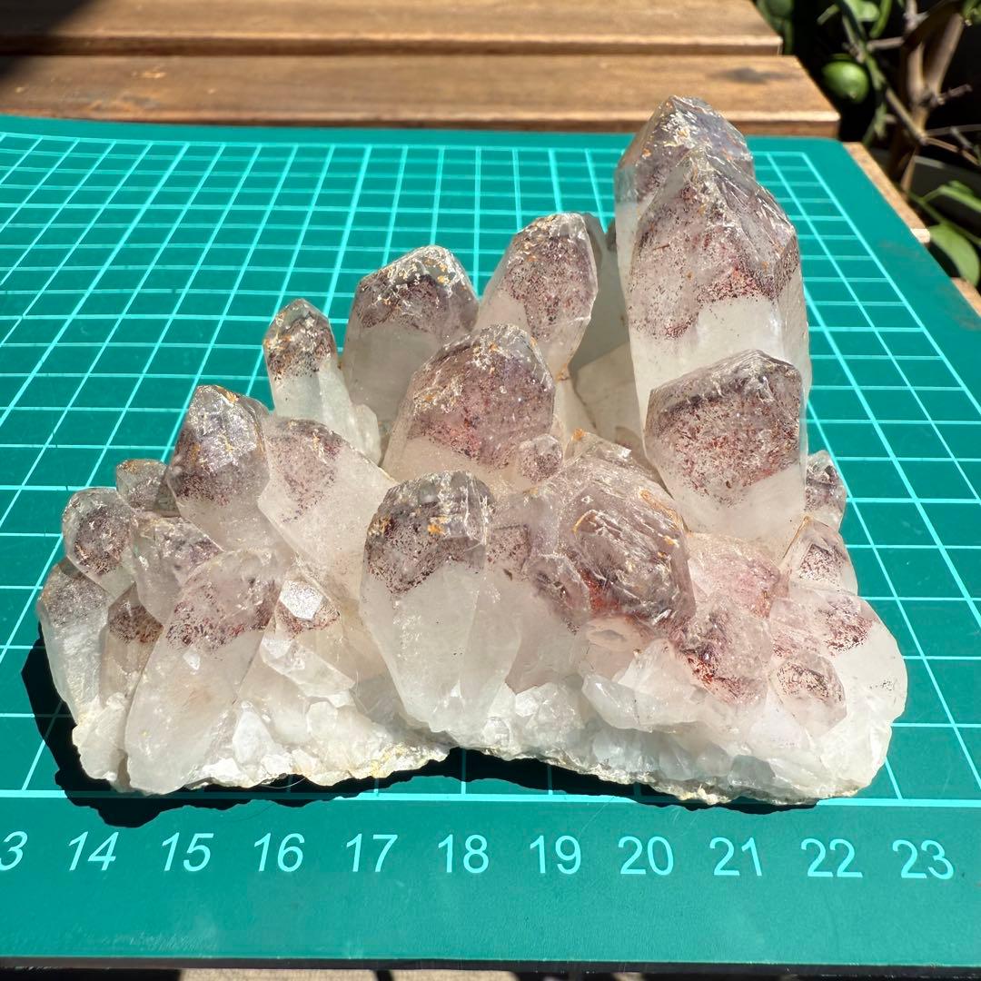 ストロベリーファントムクォーツ　クラスター　自立　ファイヤークォーツ　苺水晶⑥