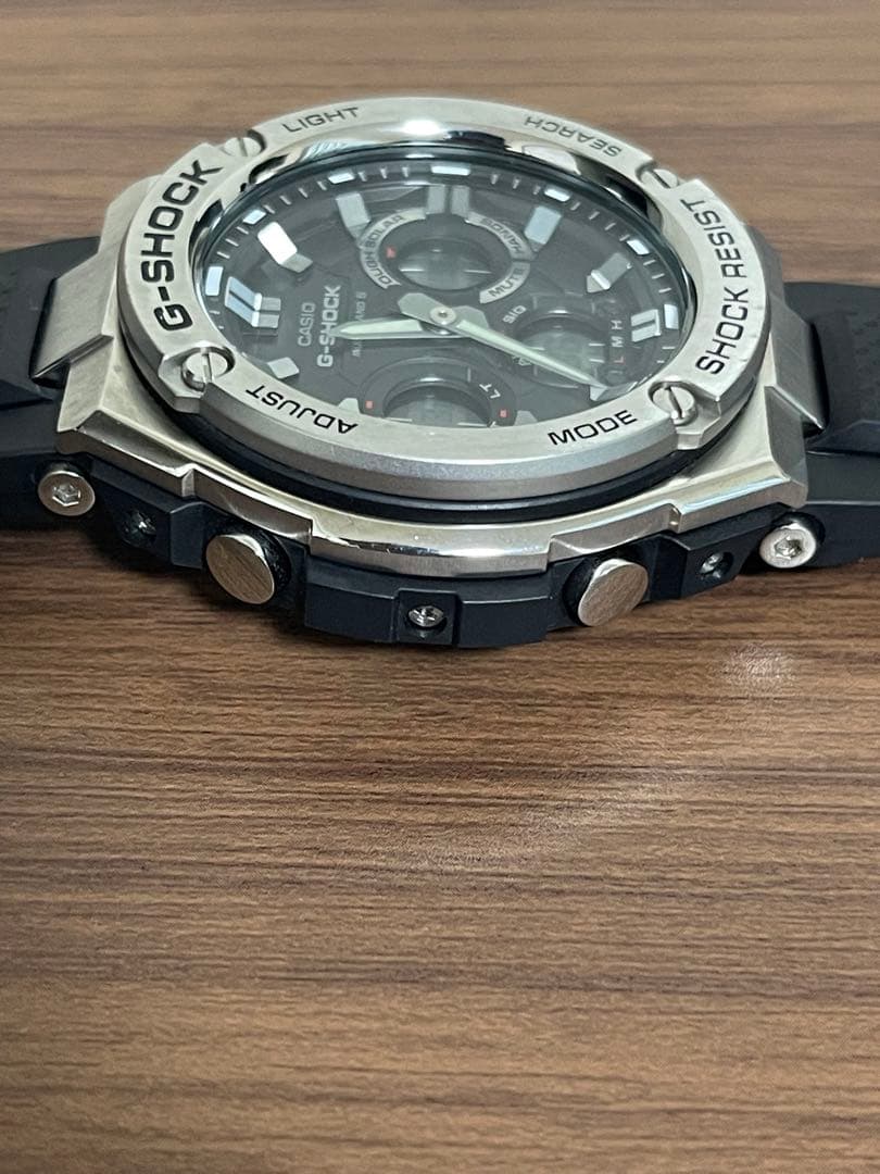 CASIOカシオ 腕時計 G-SHOCK電波ソーラー GST-W110-1AJF