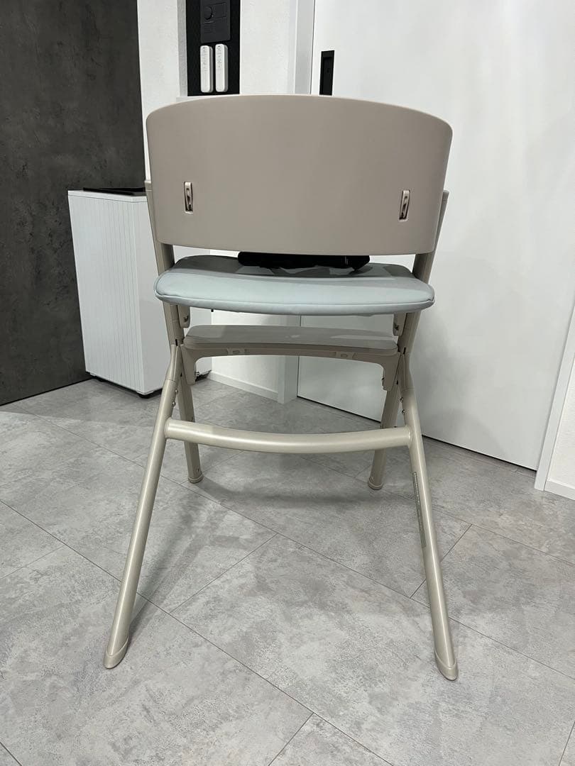 【シートクッション付き】NOVUS ノウス ベビーチェア グレージュ