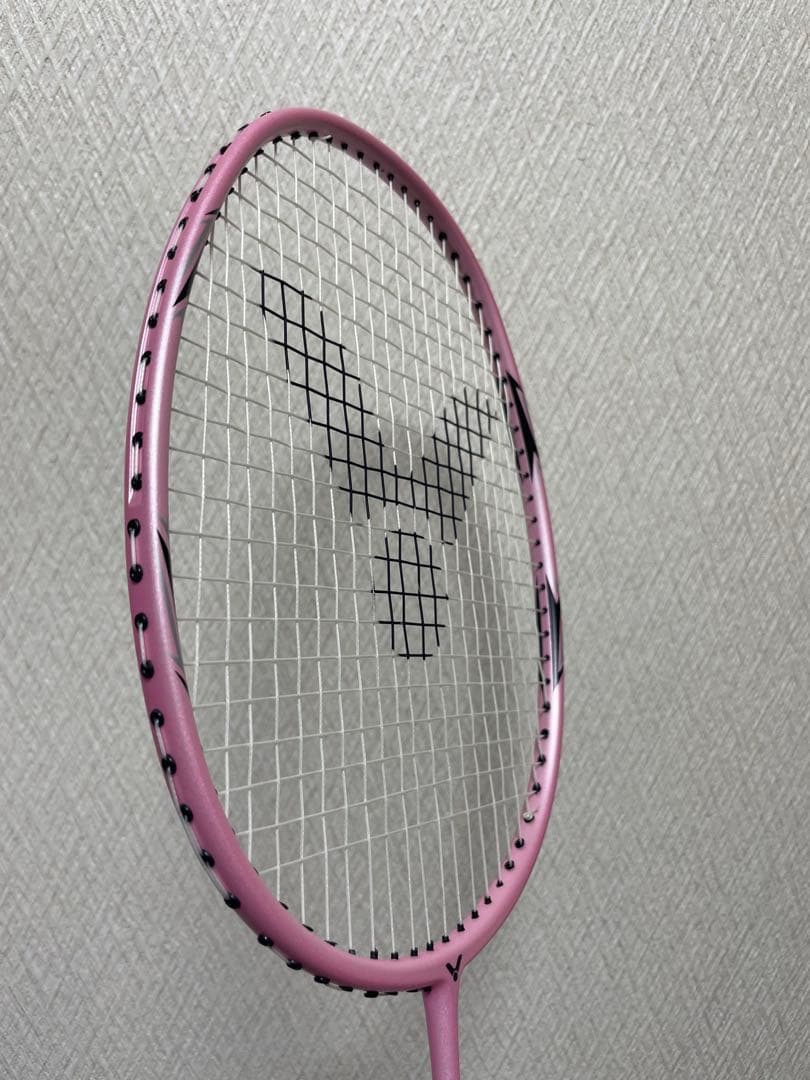 美品✨VICTORバドミントンラケット