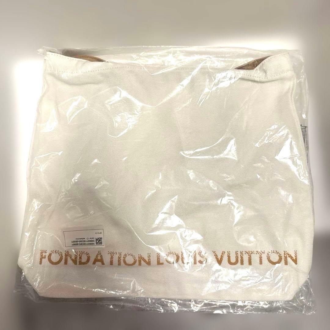 FONDATION LOUIS VUITTON トートバッグ ホワイト