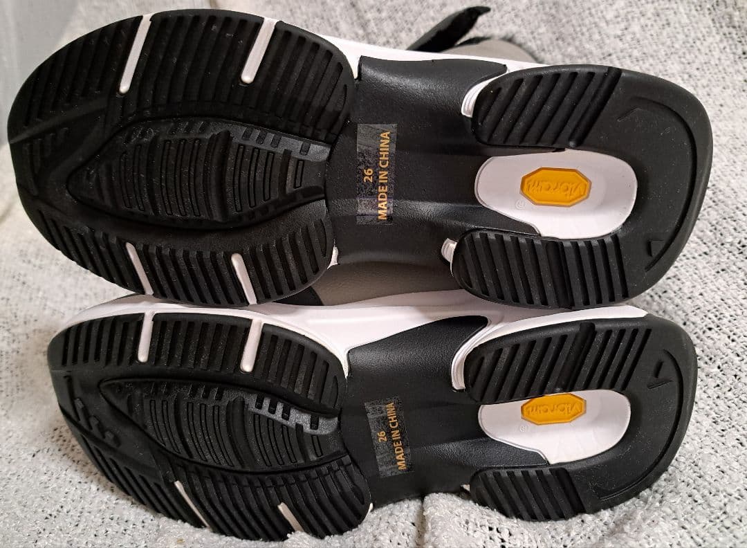 カ*ェ様 未使用に近い！26cm 1PIU1UGUALE3 RELAX　スノーブ