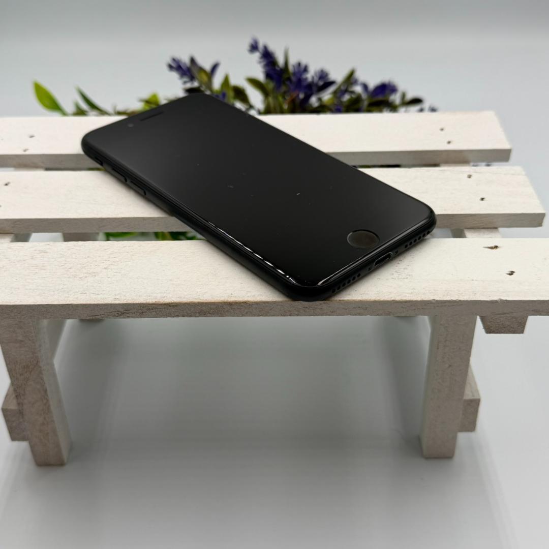 【美品】iPhone SE第3世代 64GB ミッドナイト 370 レッド　2台