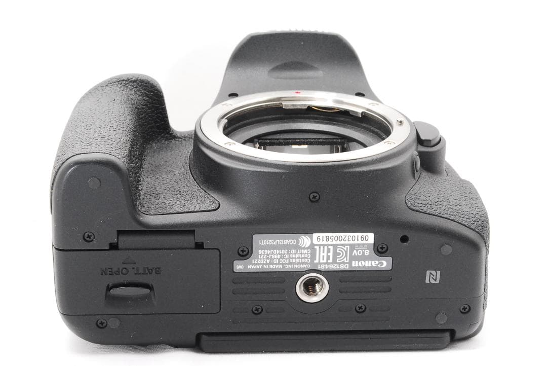 極美品 Canon EOS 8000D スマホに転送機能搭載！高ISO感度♪