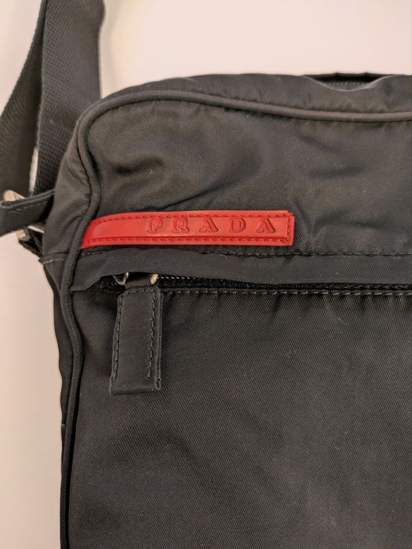 PRADA スポーツ ブラック ショルダーバッグ