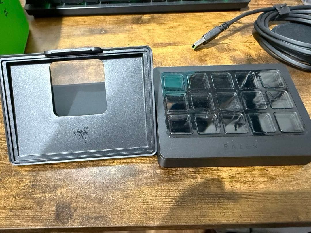 Razer Stream Controller X デック