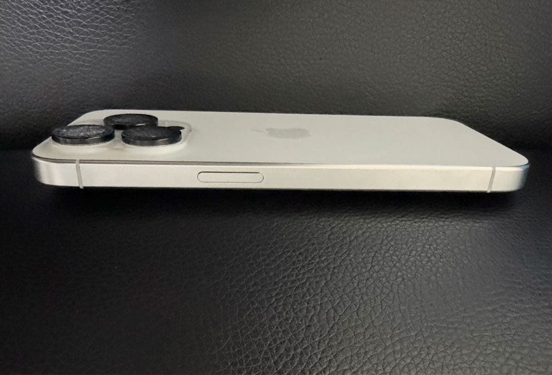 SIMフリー iPhone15Pro 128GB ホワイトチタニウム