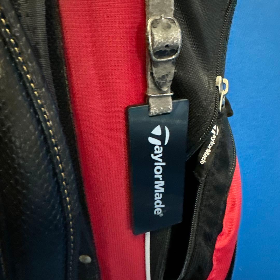 TaylorMadeスタンド式キャディーバッグ