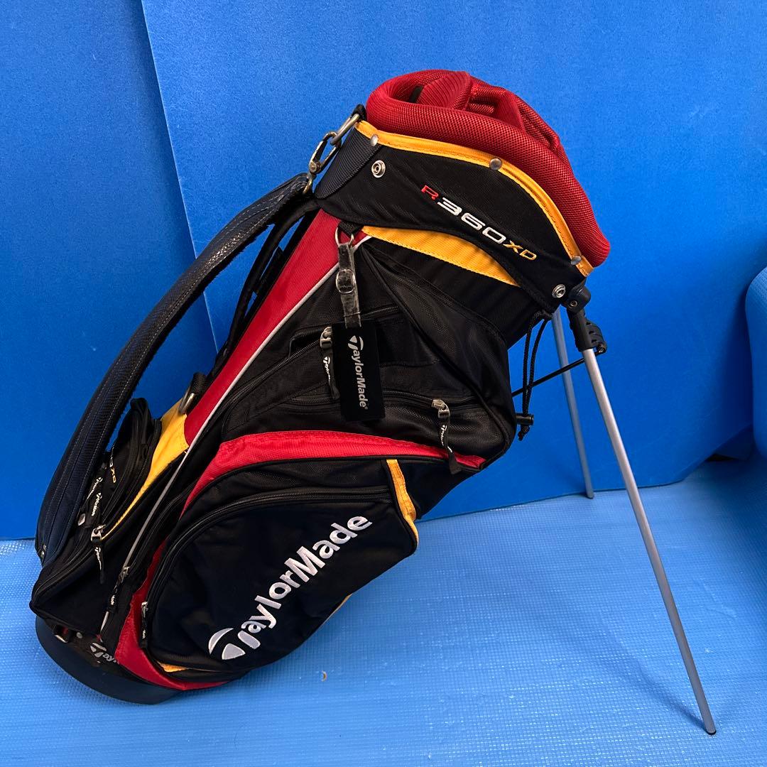 TaylorMadeスタンド式キャディーバッグ