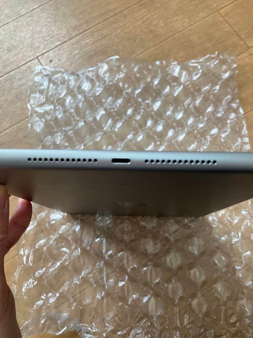 Apple iPad第6世代　Wi-Fi+Cellularモデル A1954