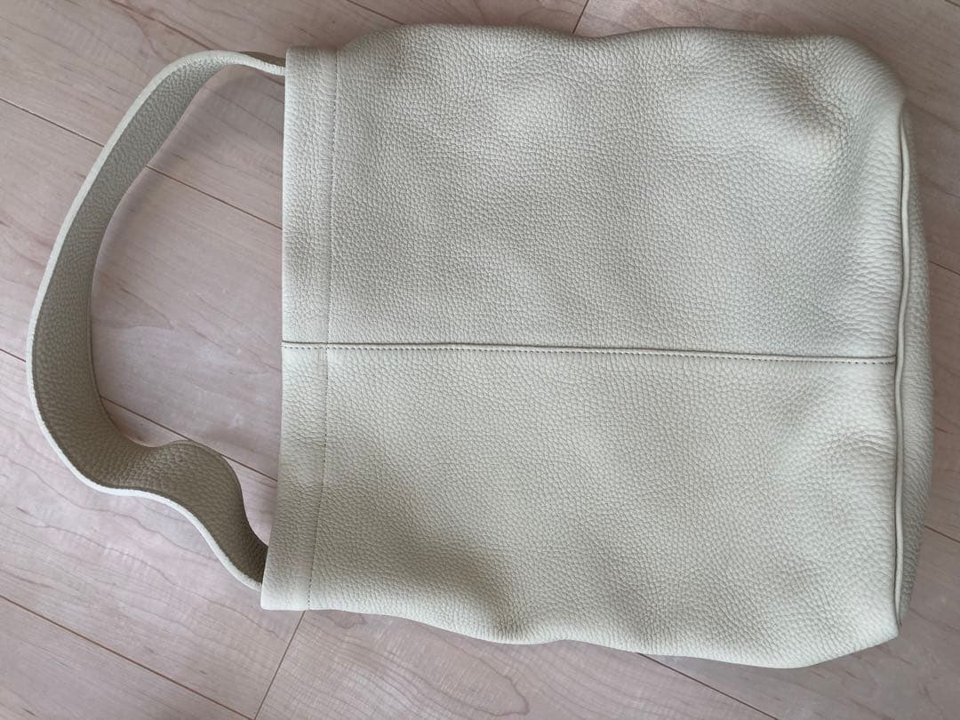 ITTI ショルダーバッグ