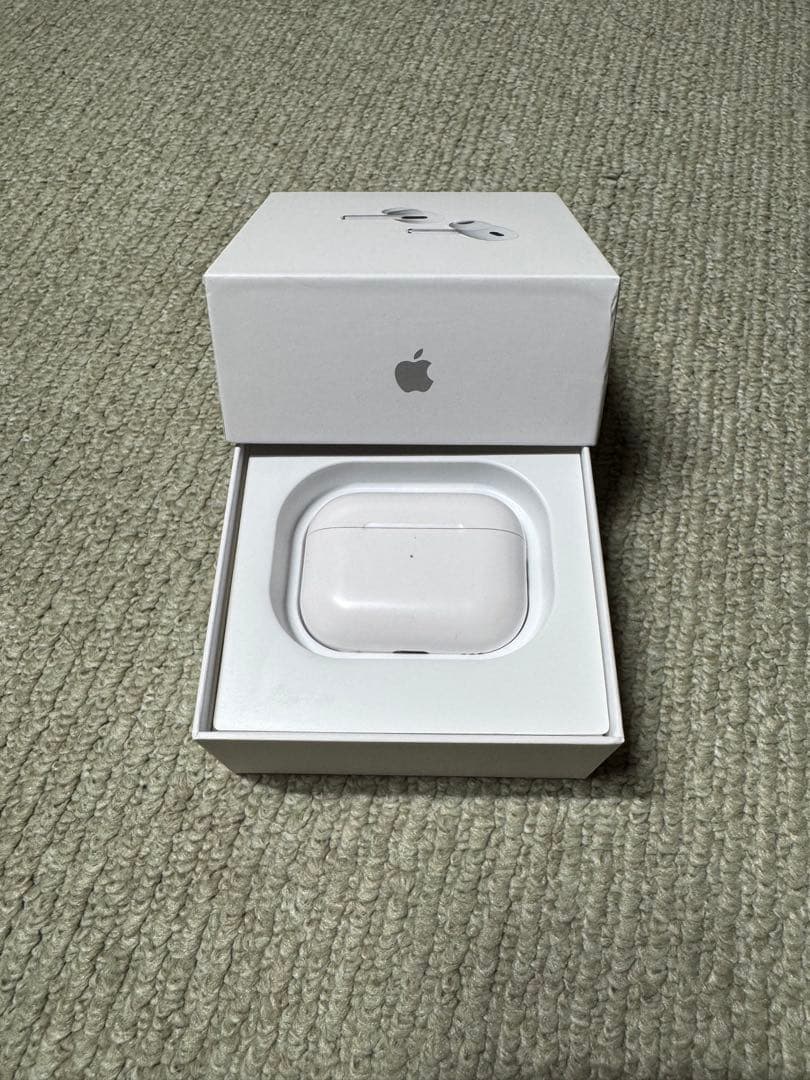 Apple AirPods Pro本体 ホワイト 充電ケース付き