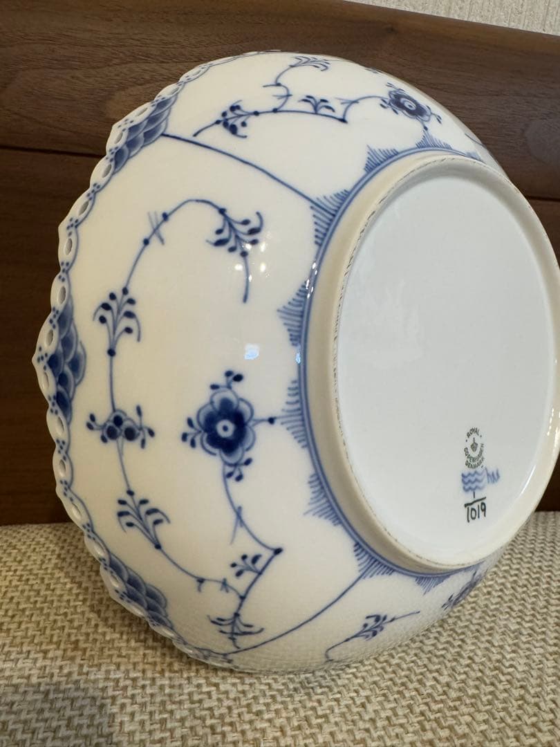 【お値下げ】ロイヤルコペンハーゲン フルーテッド フルレース 28cm ボウル