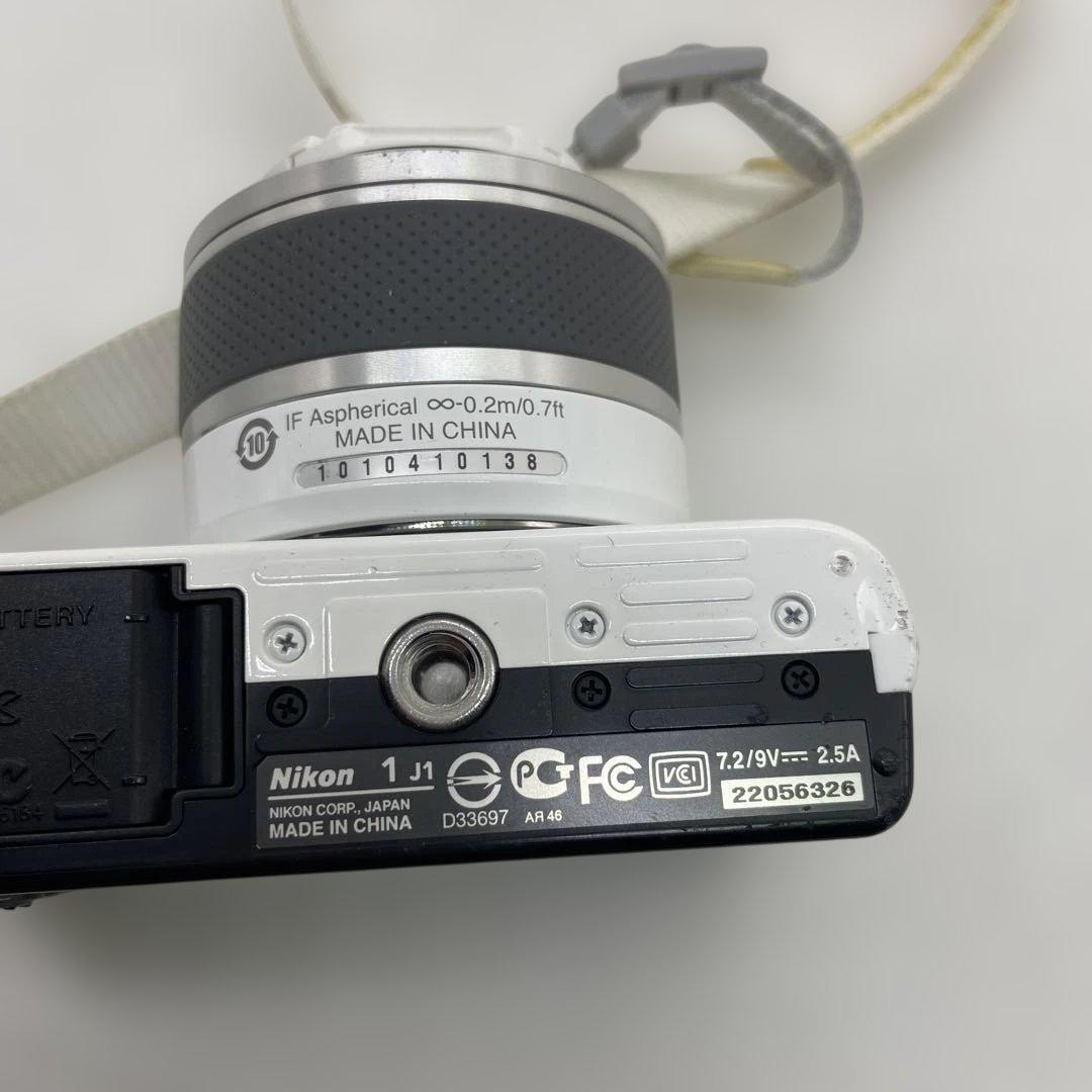 【iy/12.9】Nikon 1 J1 レンズキット10-30mm3.5-5.6