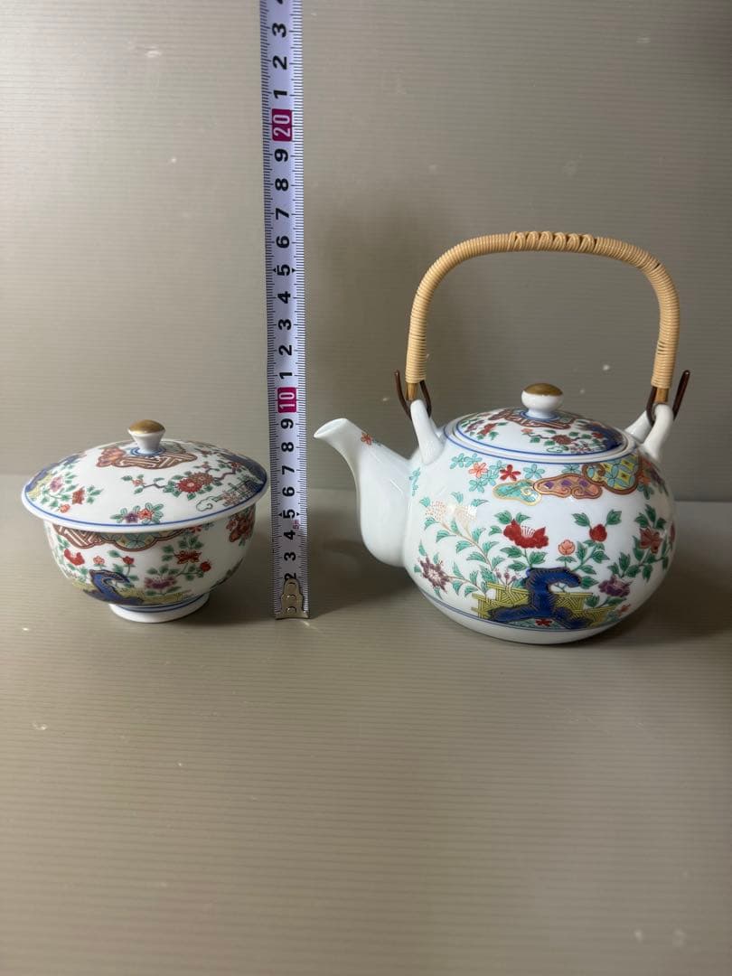 2399 有田焼　弥左衛門　茶器セット　急須1客　湯呑蓋付4客　金彩