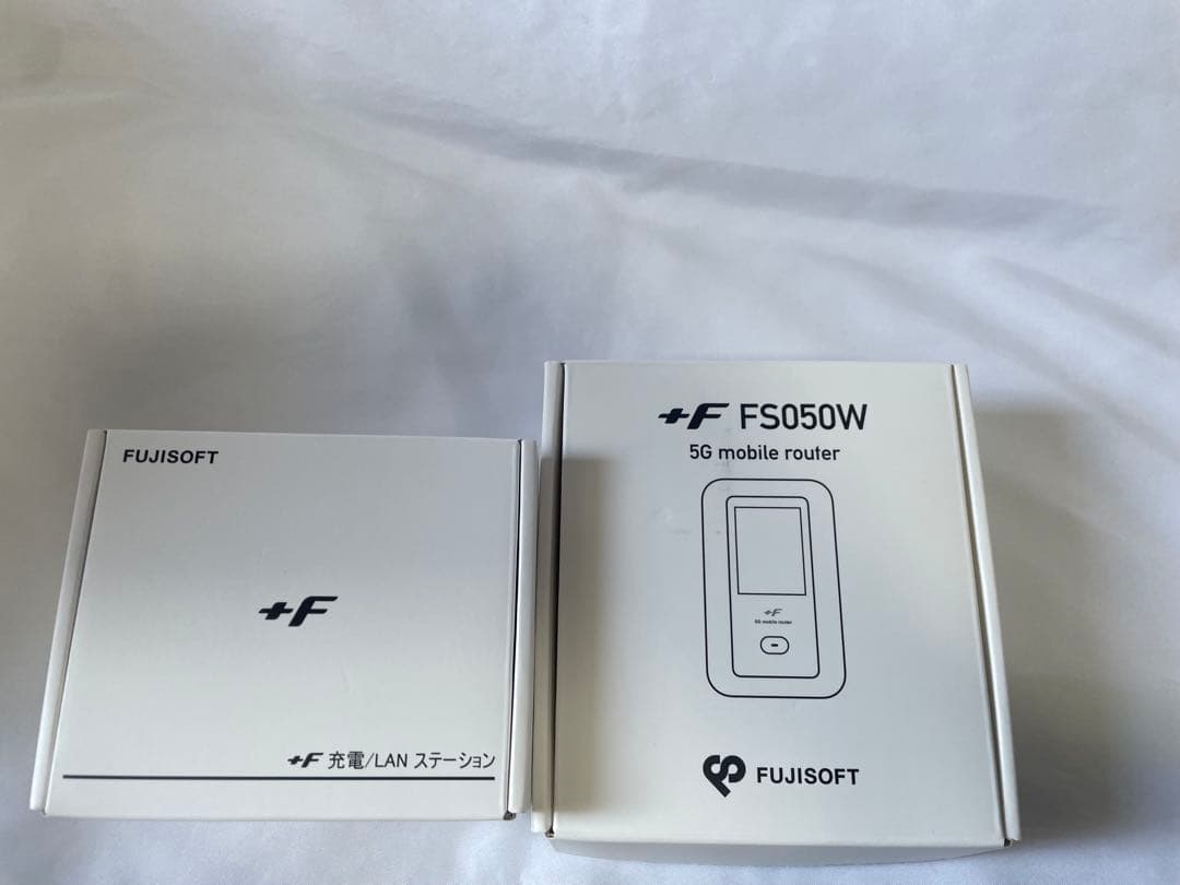 セット　富士ソフト +f fs050w 5G ルーター　lanステーション