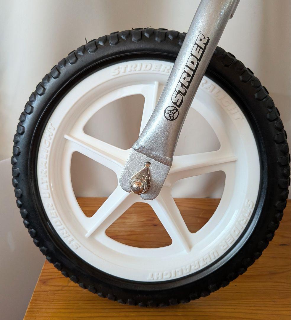 HALLO STRIDER PRO バランスバイク シルバー