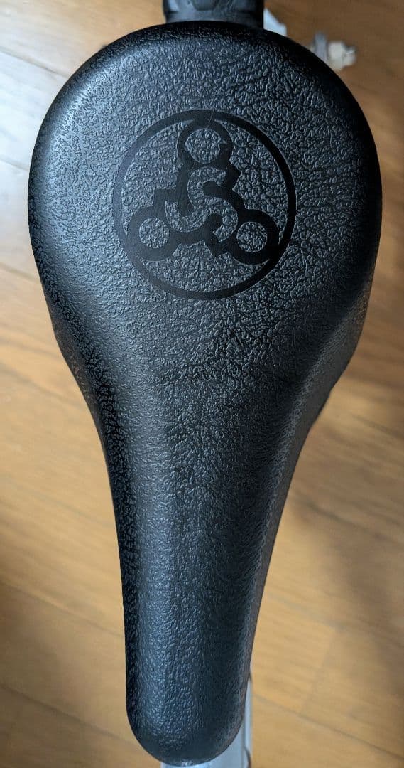 HALLO STRIDER PRO バランスバイク シルバー