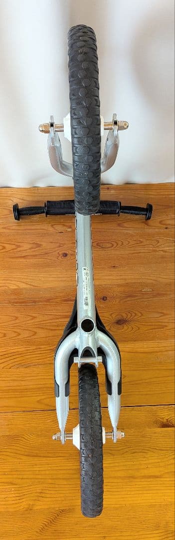 HALLO STRIDER PRO バランスバイク シルバー