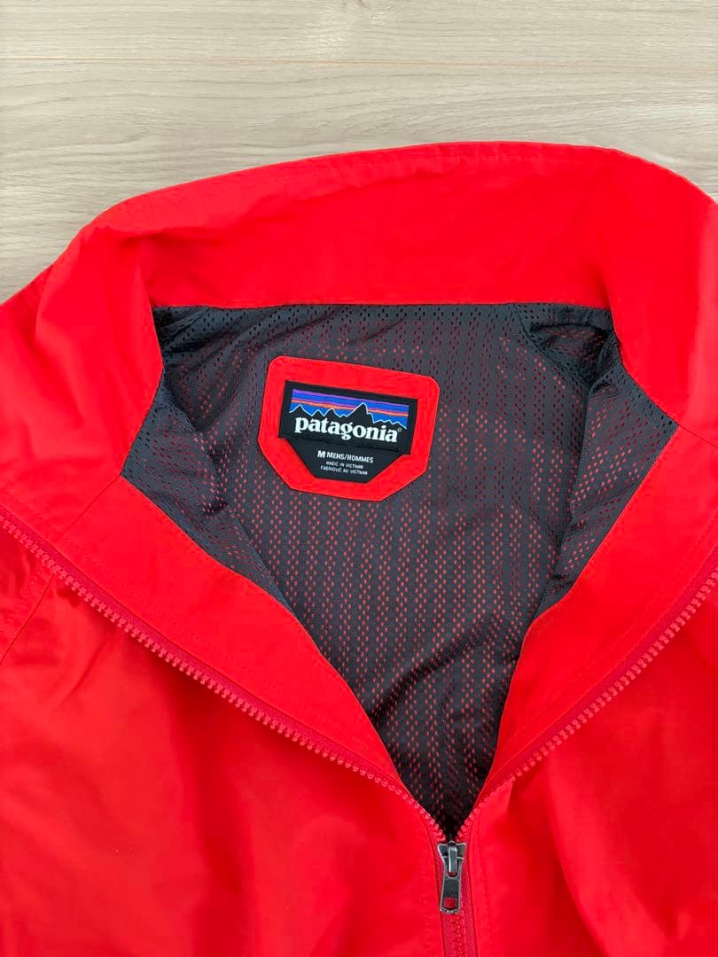 Patagonia ナイロンジャケット M レッド