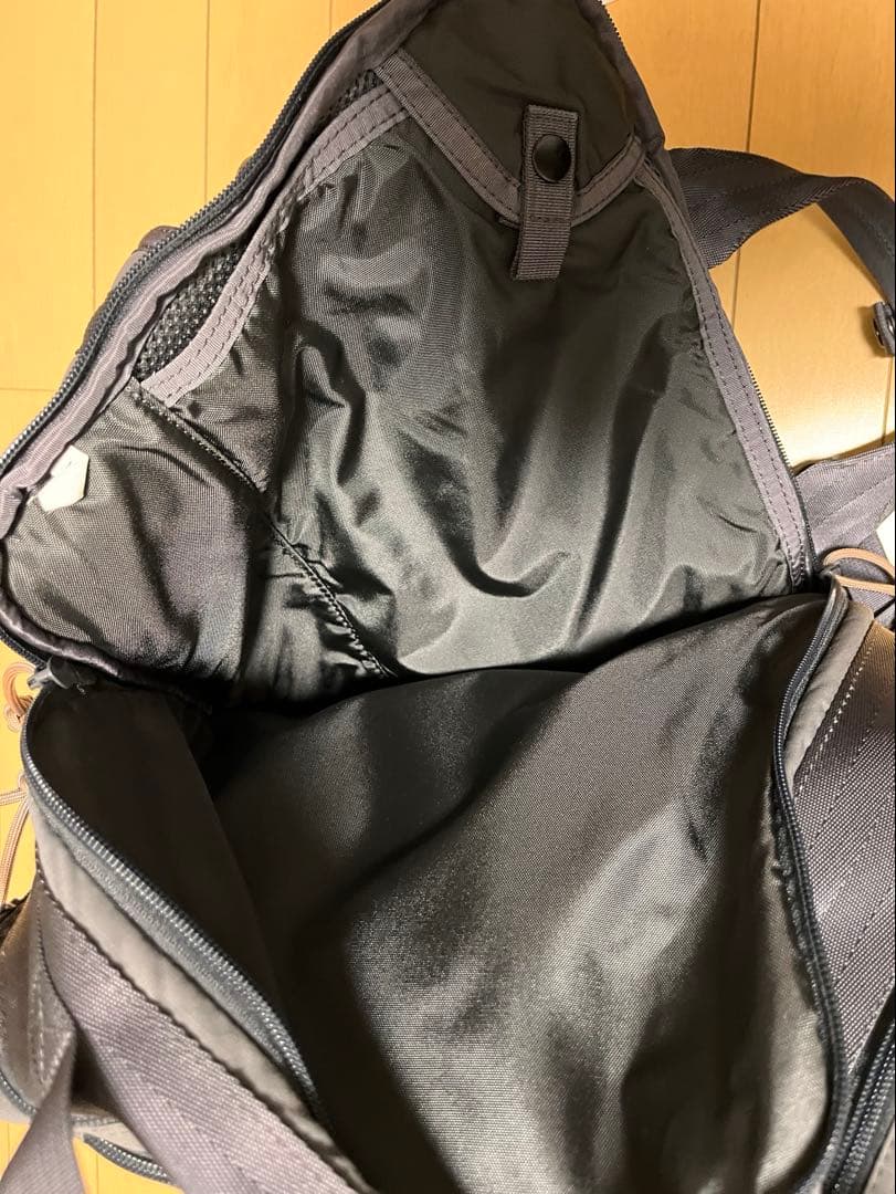 か*な様 別注レア　ブリーフィング　new balanceダブルネームTR-3