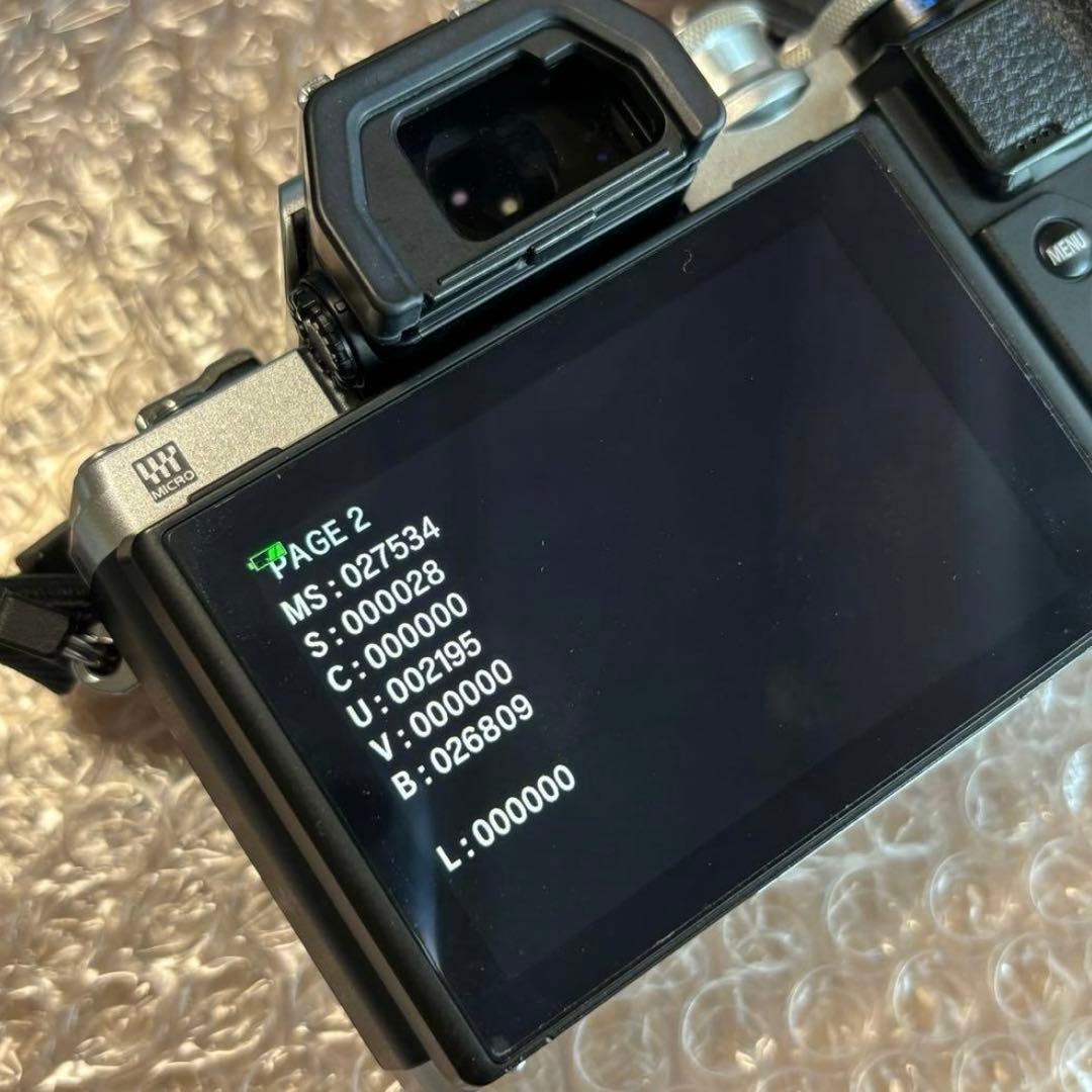 OM-D E-M10 Mark ||| EZ ダブルズームキット シルバー