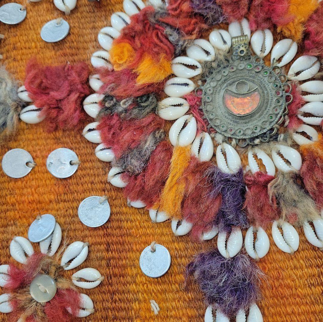 カラッシュ族の70年代のヴィンテージ・バッグ(キリム・手作り・硬貨・・貝殻