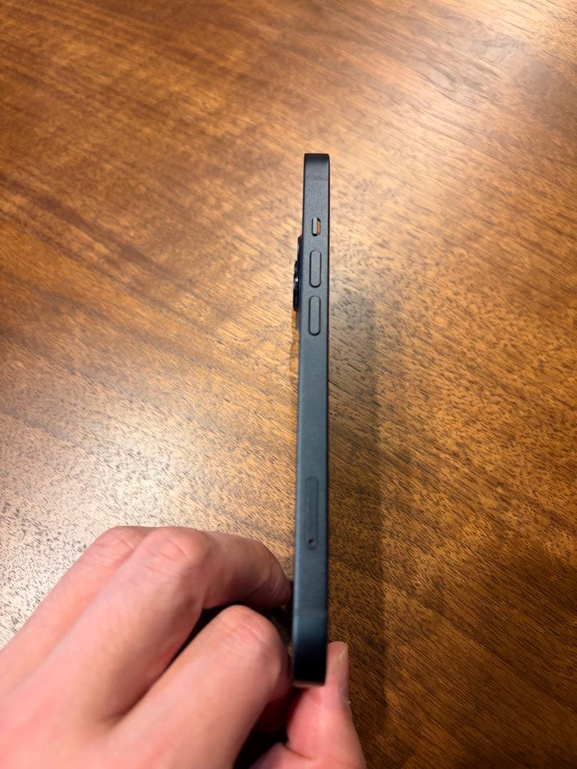 【美品】Apple iPhone 13 本体 ミッドナイト 128GB