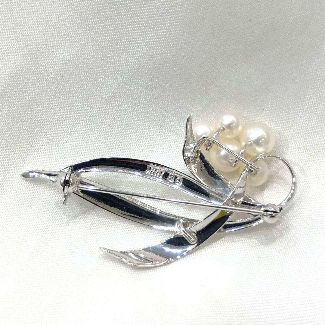 ⭐️MIKIMOTO⭐️小ぶり Silver ベビーパール デザインブローチ